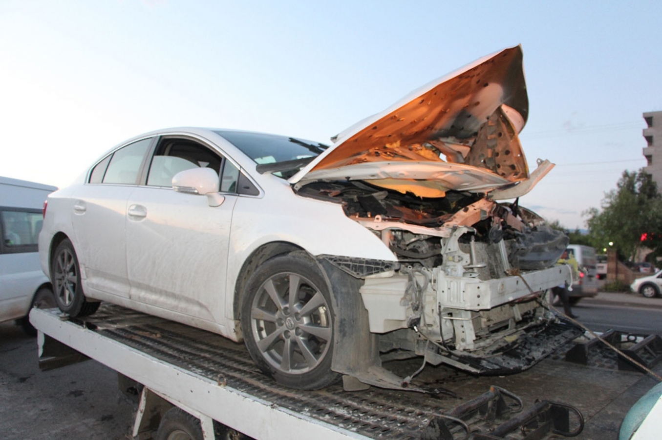 Silopi’de otomobil ile TIR çarpıştı: 2 Yaralı